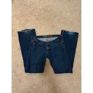 Jeans - women’s 31 - Guess “foxy flares”